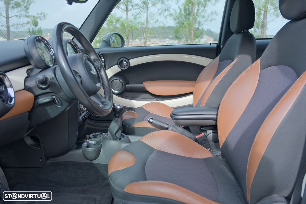 MINI 3 Portas Cooper D - 9