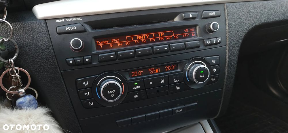 BMW Seria 1 118d DPF - 8