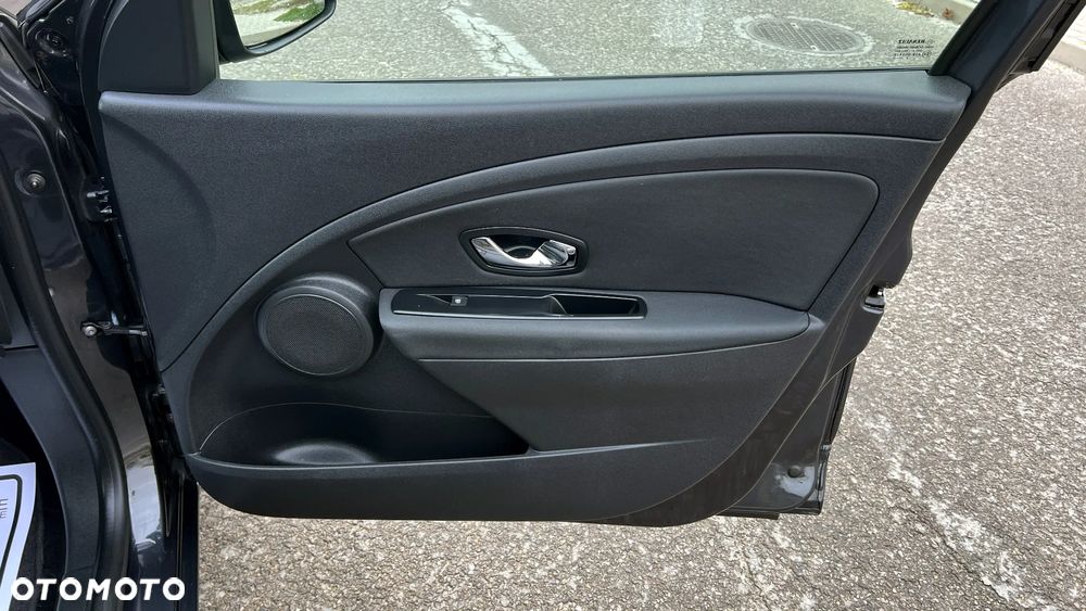 Renault Megane 1.6 16V 100 J'taime - 27