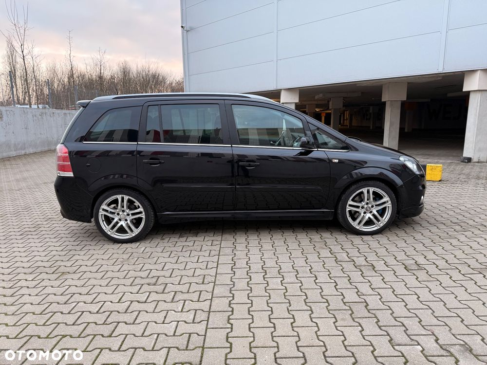 Opel Zafira OPC - 6