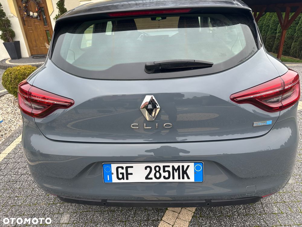 Renault Clio - 8