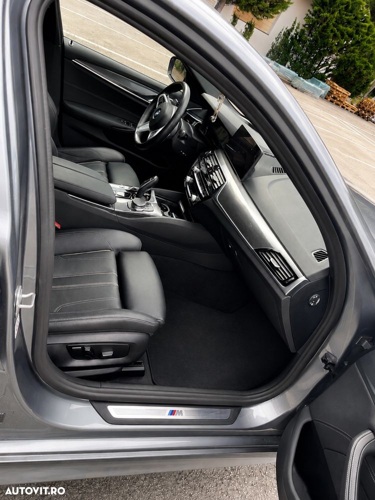 BMW Seria 5 530e xDrive Aut. M Sport Edition - 9