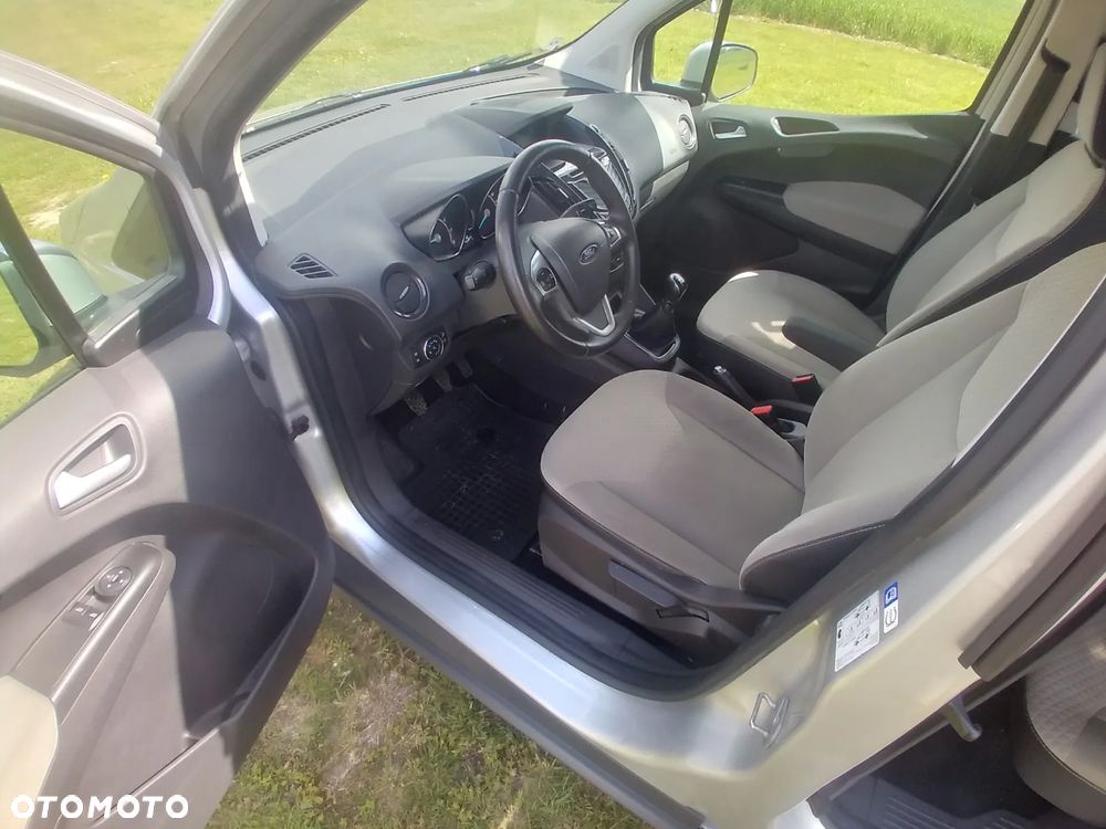 Ford Tourneo Courier - 6