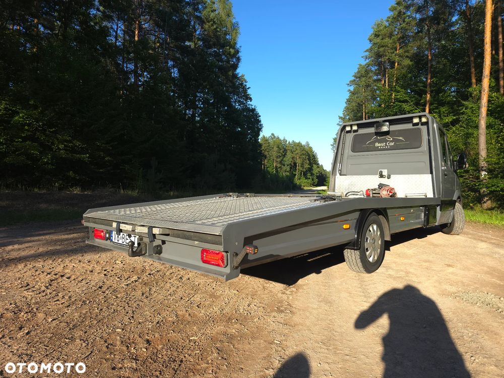 Mercedes-Benz Sprinter - 9