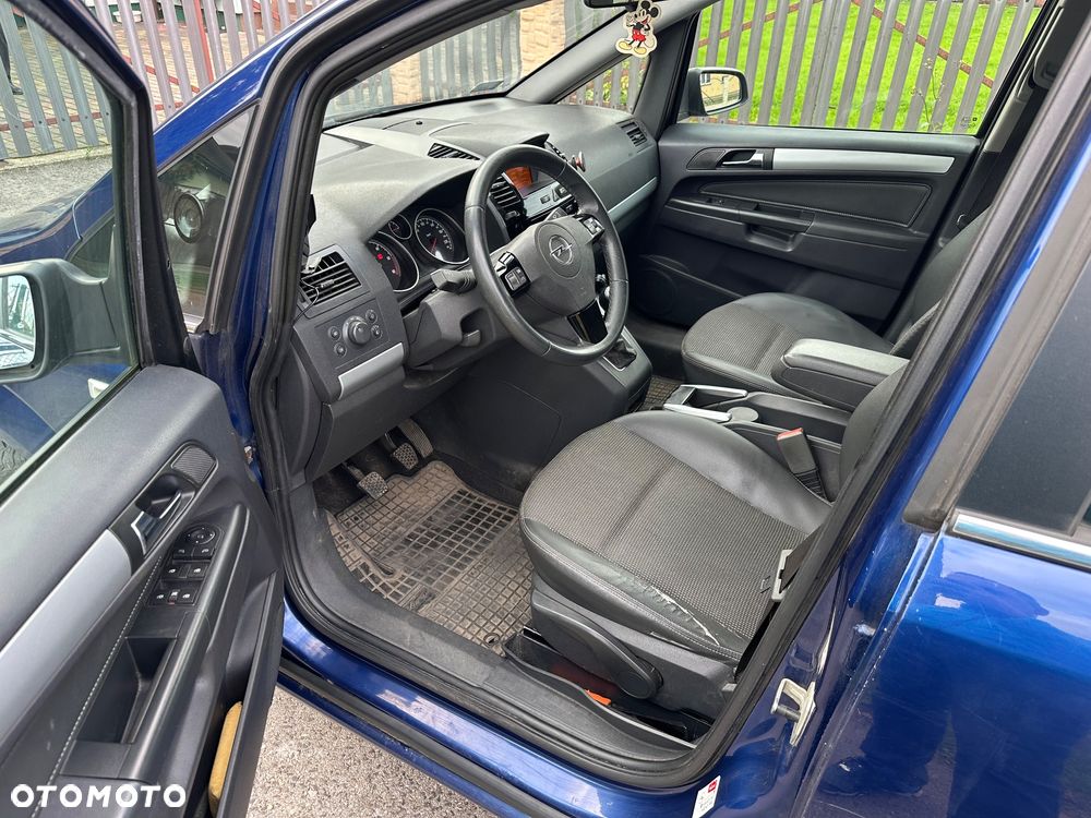 Opel Zafira 1.9 CDTI Cosmo - 10