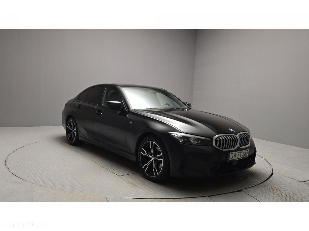 BMW Seria 3 320d xDrive mHEV M Sport - 7