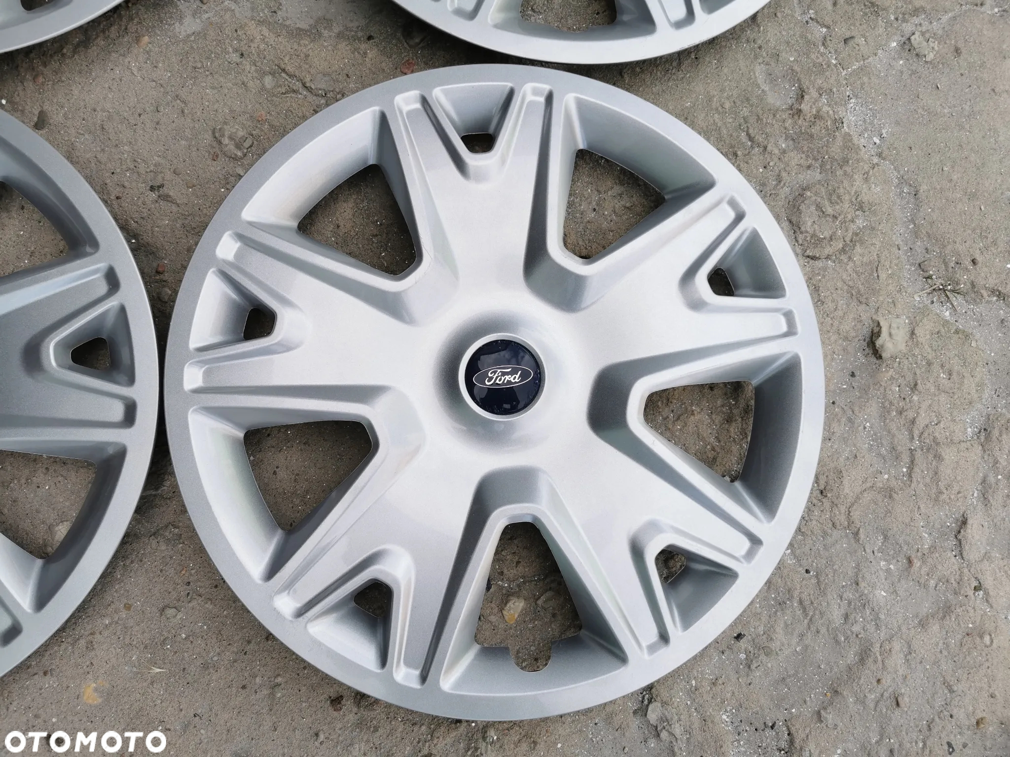 Ford Kuga II mk2 Kołpaki 17" KOMPLET - 2
