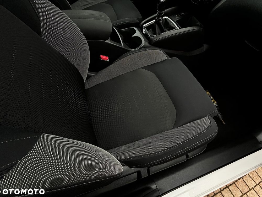 Nissan Qashqai 1.6 DIG-T TEKNA+ - 37