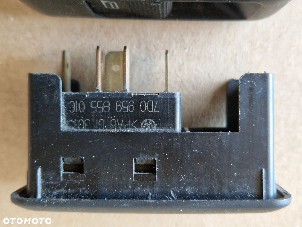 PRZEŁĄCZNIK SZYB VW T4 7D0959855 - 6
