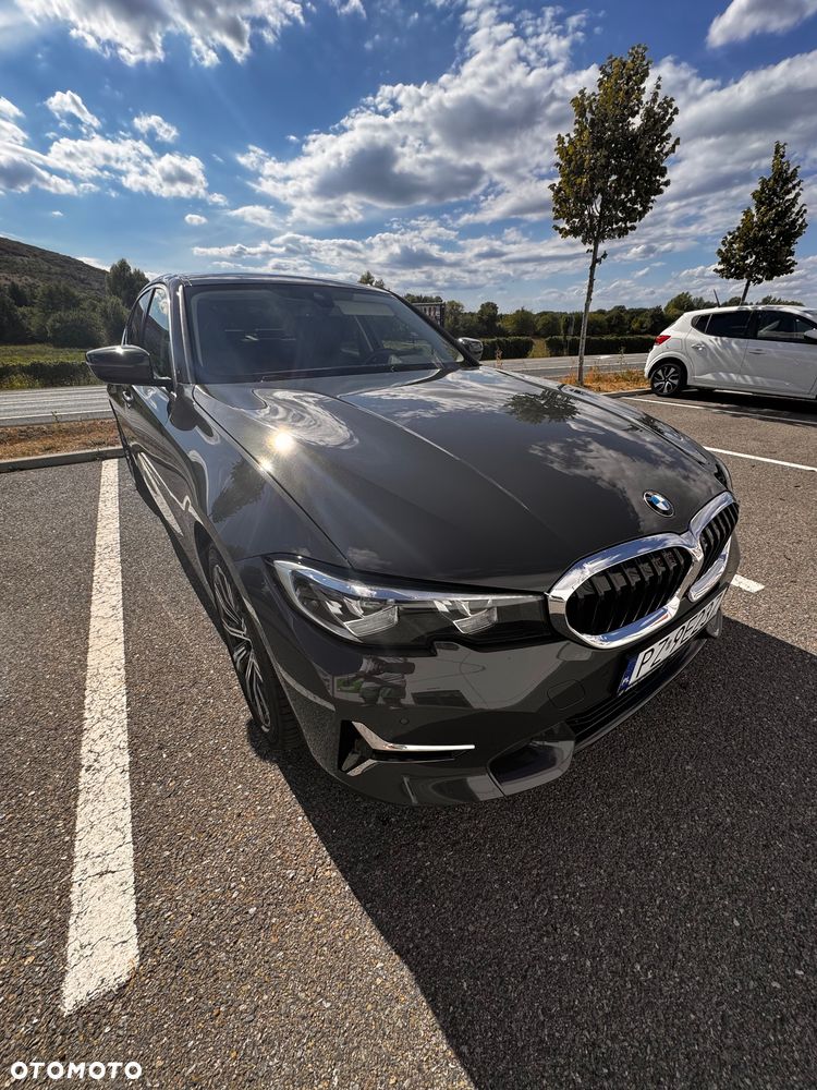 BMW Seria 3 330e Luxury Line - 4