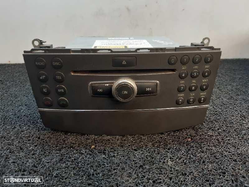 SISTEMA DE ÁUDIO RÁDIO CD MERCEDES-BENZ CLASE C BM 204 BERLINA - 1