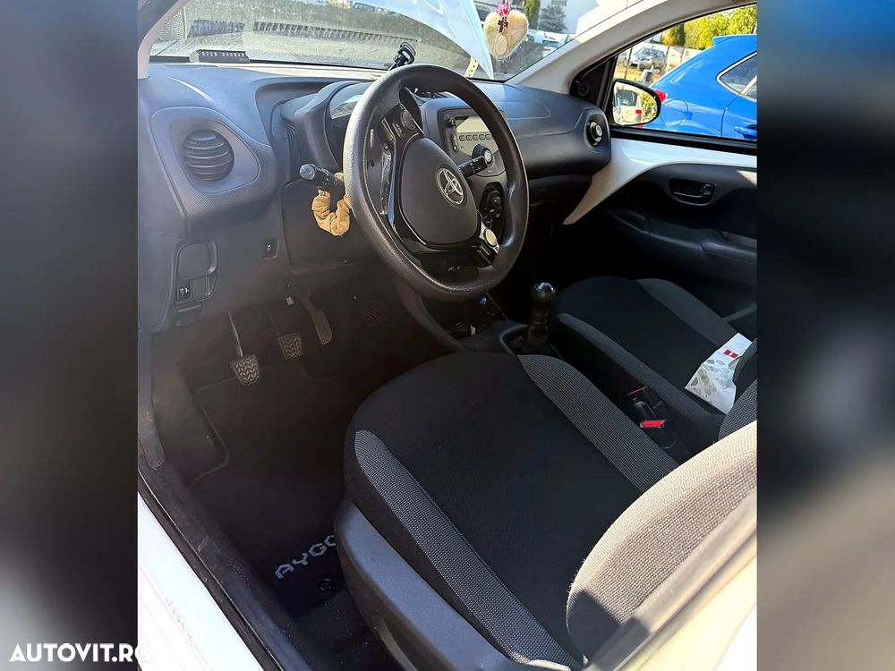 Toyota Aygo - 11