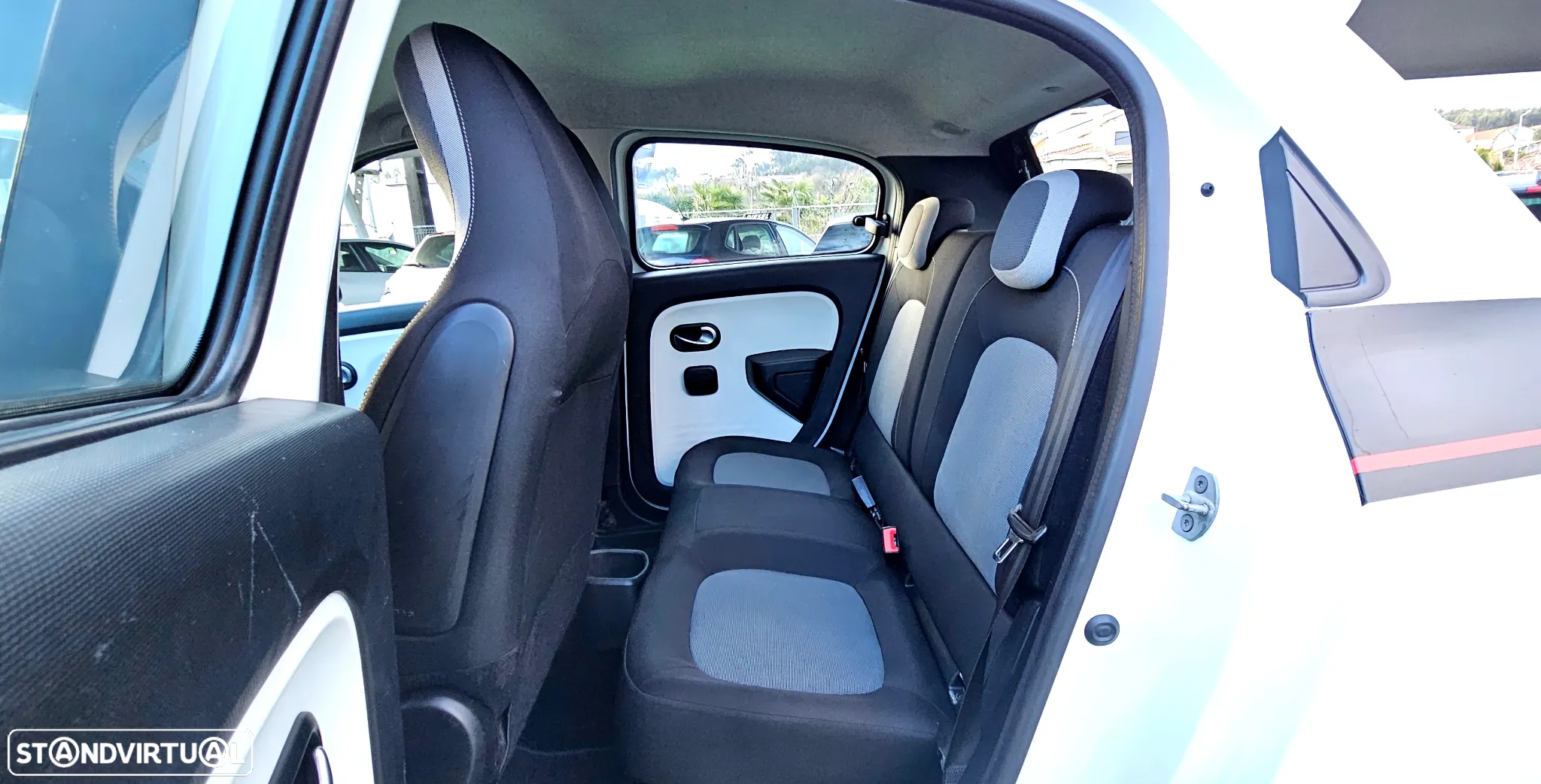 Renault Twingo 1.0 SCe Dynamique - 18