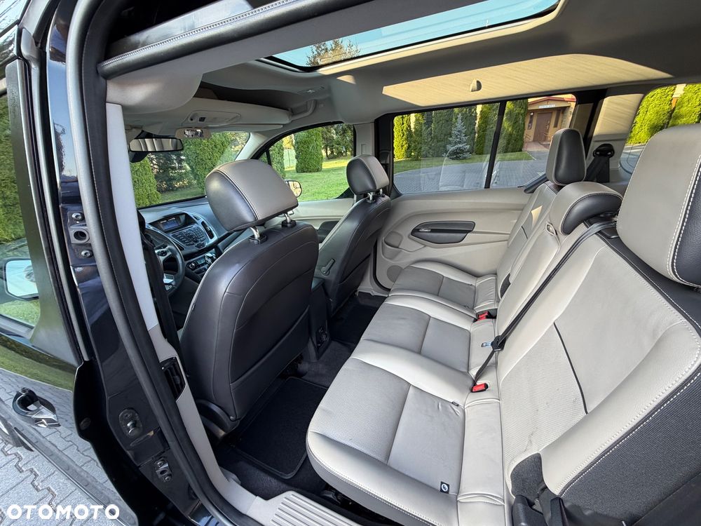 Ford Transit Connect - 22