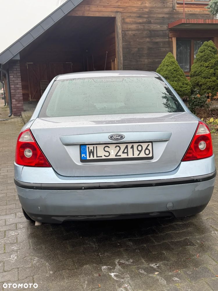 Ford Mondeo 2.0 Ambiente - 9