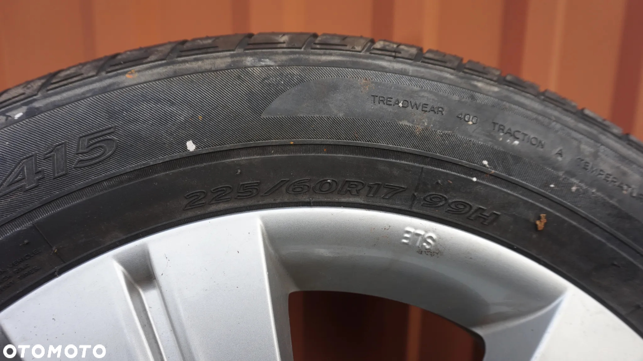 Opona Kumho Optima 17" 225/60/17 - 3