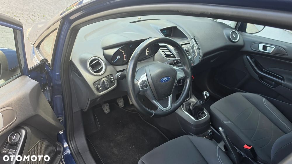 Ford Fiesta 1.25 Celebration - 8