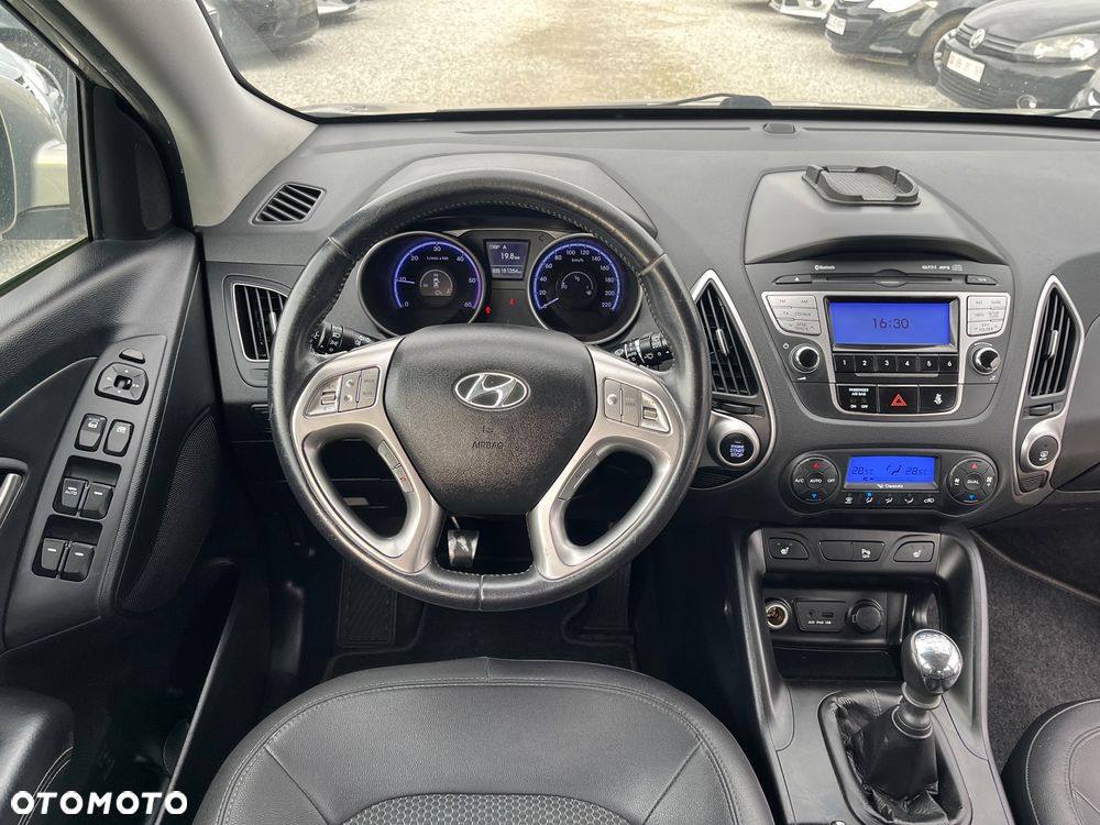 Hyundai ix35 2.0 CRDi Premium 2WD - 11
