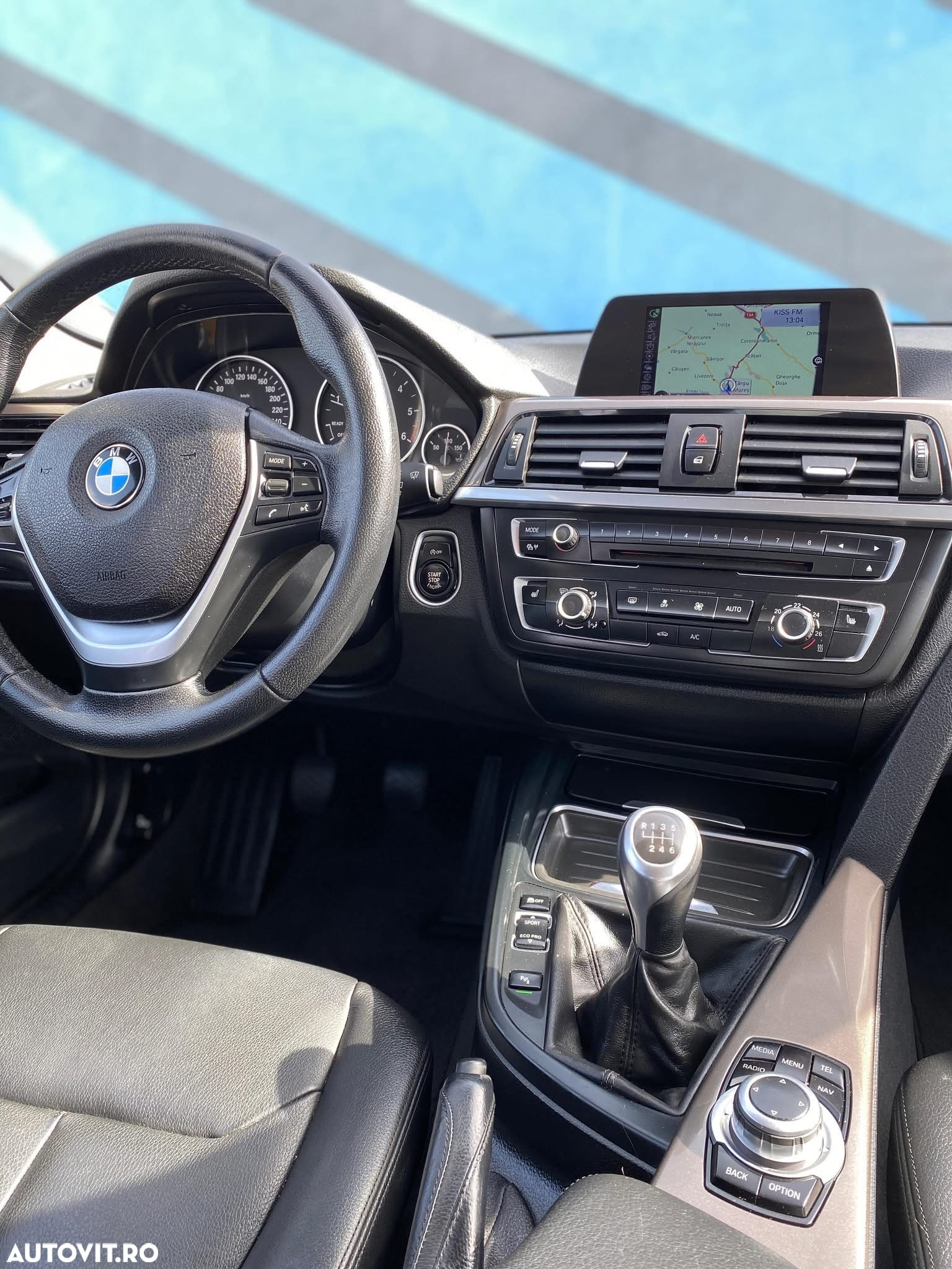 BMW Seria 3 318d - 10