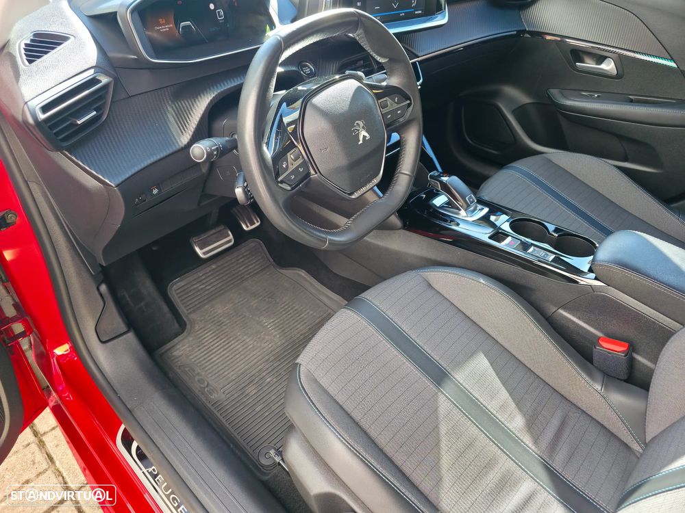 Peugeot 208 PureTech 100 EAT8 Allure Pack - 13