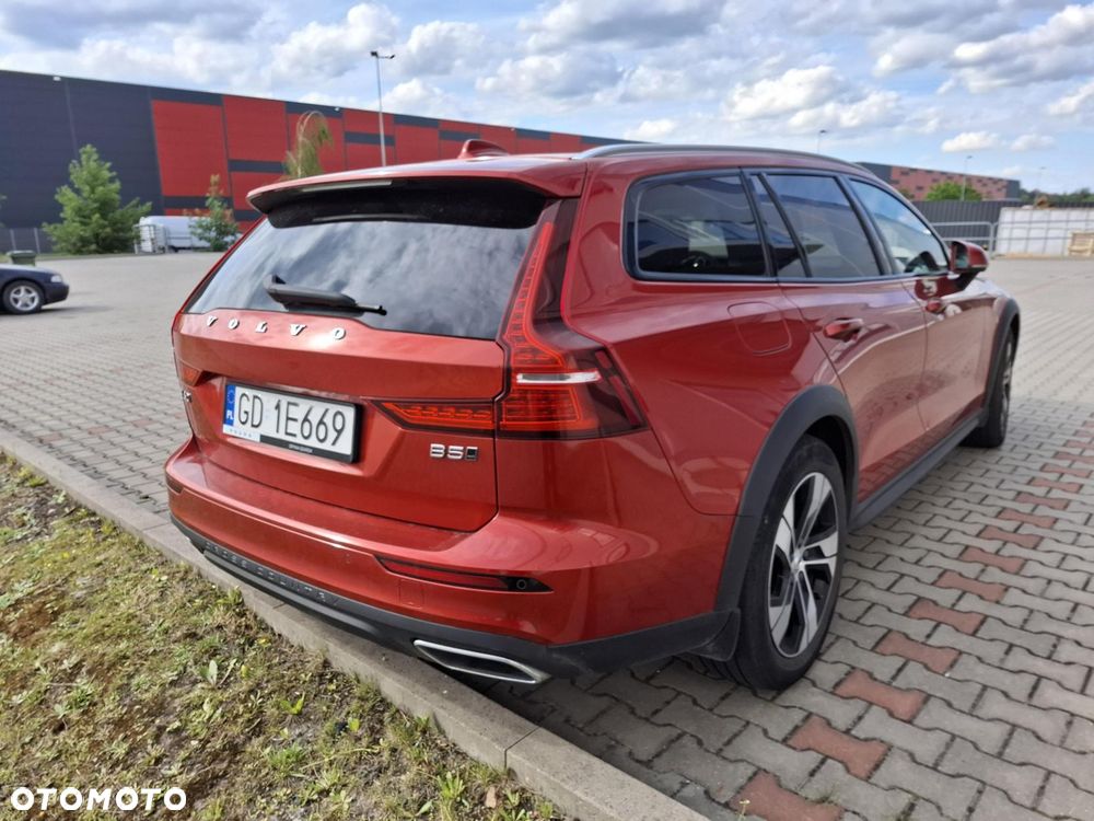 Volvo V60 B5 B AWD Inscription - 2