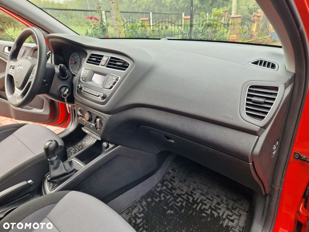 Hyundai i20 1.2 Classic Plus - 25