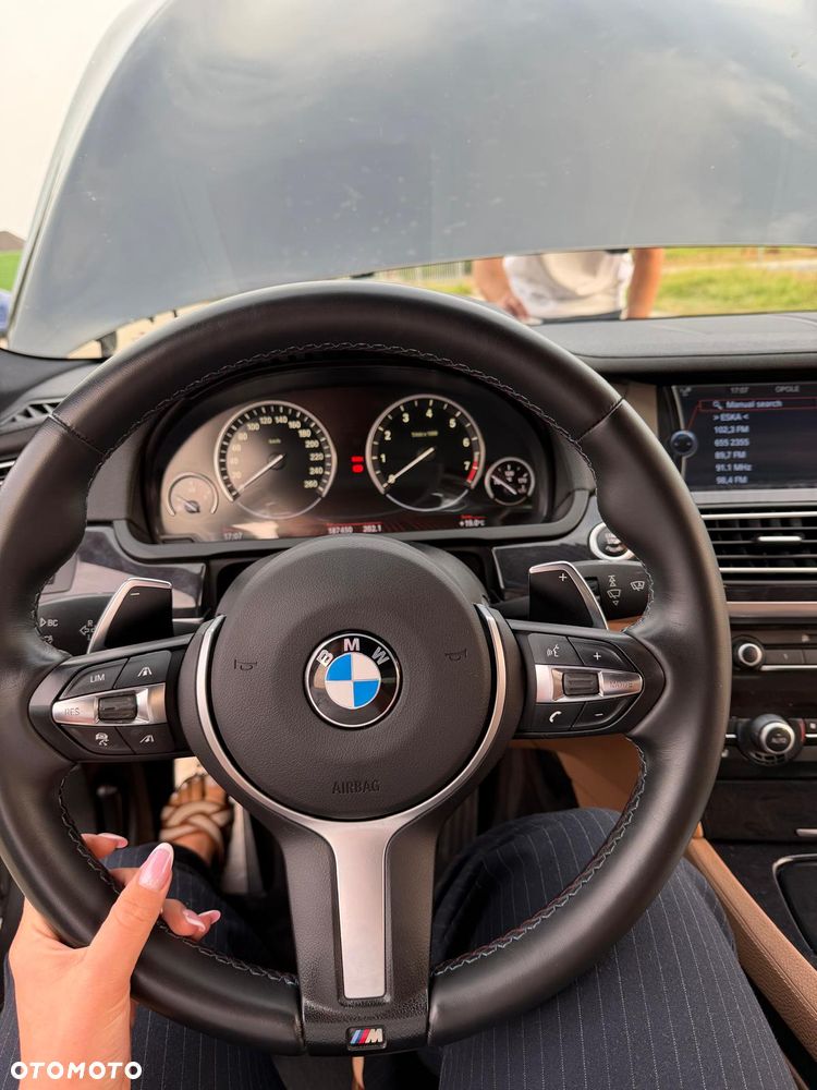 BMW Seria 7 750i xDrive - 22