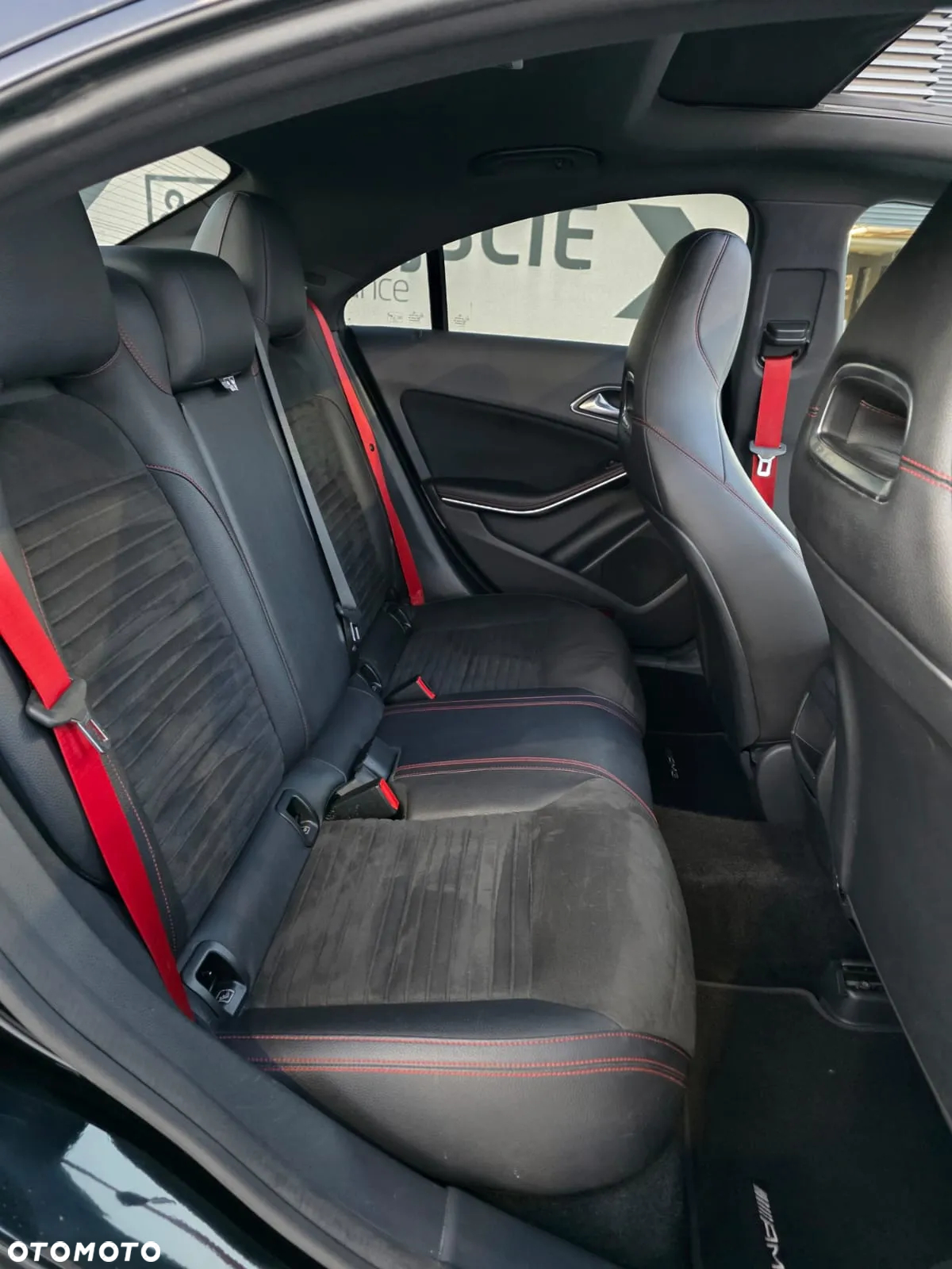 Mercedes-Benz CLA 200 7G-DCT AMG Line - 18