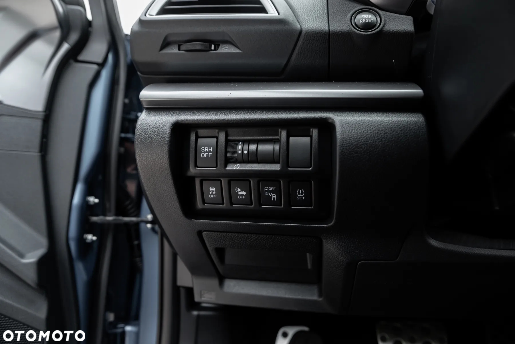 Subaru XV 2.0i-S Platinum (EyeSight) Lineartronic - 24