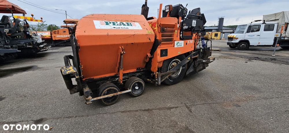 Caterpillar AP 300 / ROZŚCIEŁACZ DO ASFALTU / SERWISOWANY / 1WŁ / WIBRACJE + PODGRZEWANY STÓŁ / MOŻLIWOŚĆ TRANSPORTU - 41