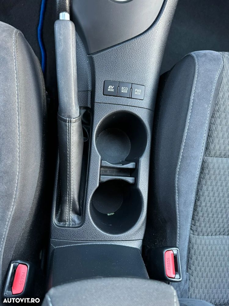 Toyota Auris - 29