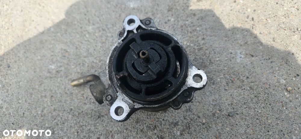Pompa podciśnienia vacum vacuum Mazda 5 I 2,0 CITD 2007r RF7J18G00 - 2