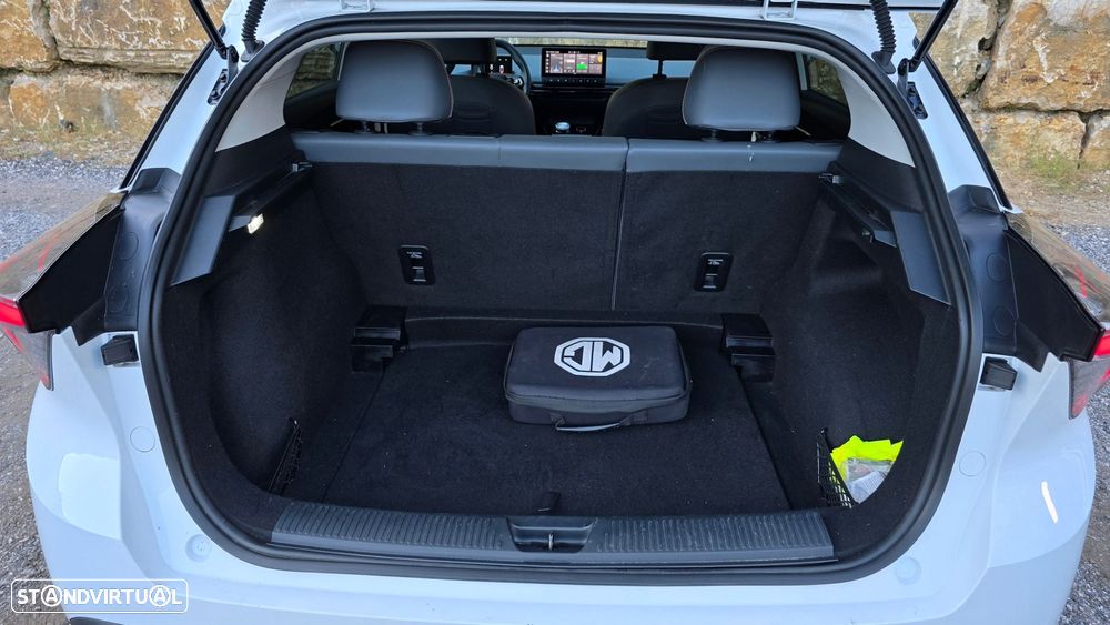 MG MG4 64 kWh Luxury - 60