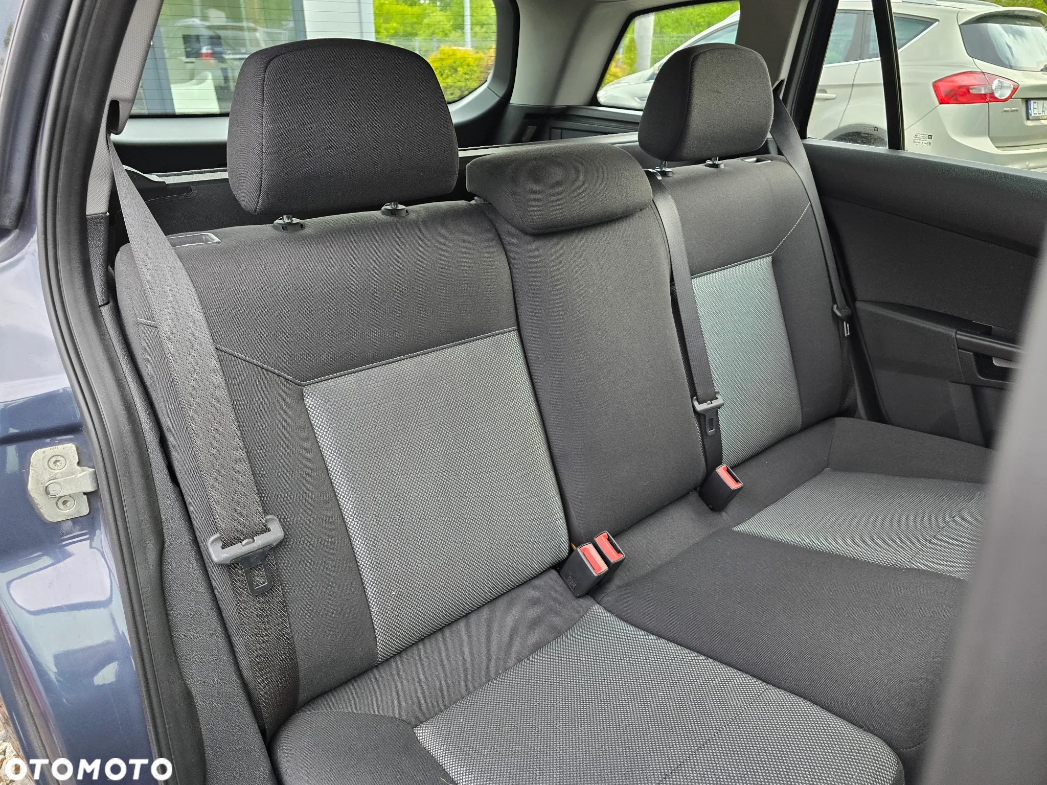Opel Astra 1.6 Caravan Sport - 34