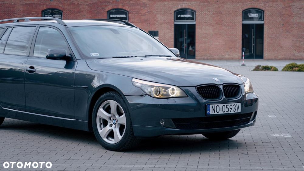 BMW Seria 5 525d - 1