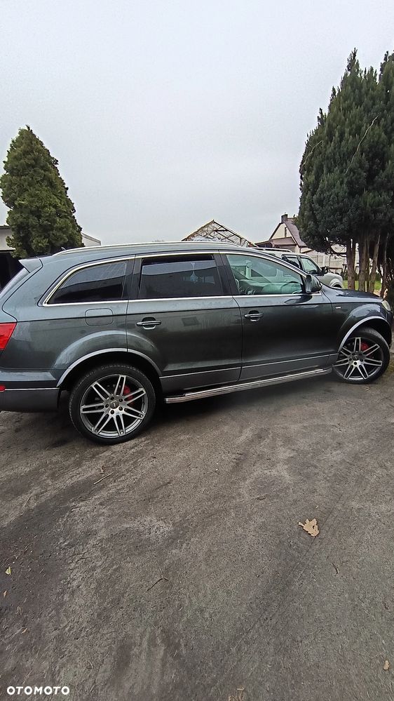 Audi Q7 - 9