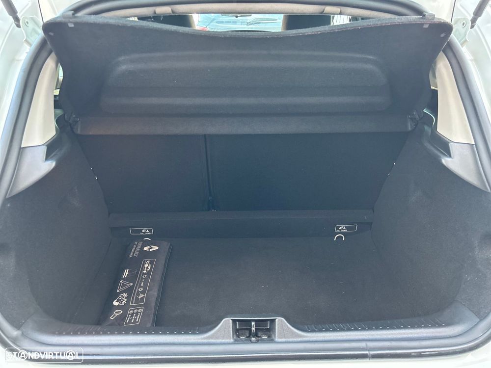 Renault Clio 1.5 dCi Limited - 26