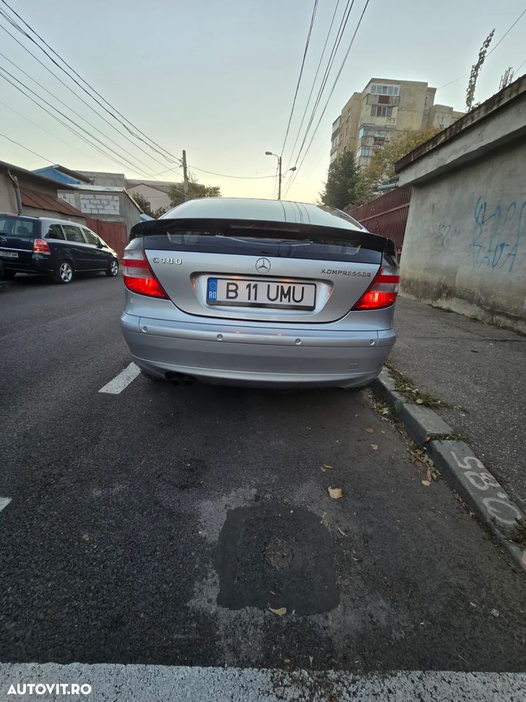 Mercedes-Benz C 180 Kompressor Sportcoupe - 4