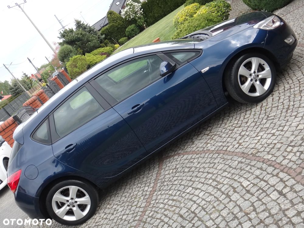 Opel Astra 1.6 Edition Sport - 25