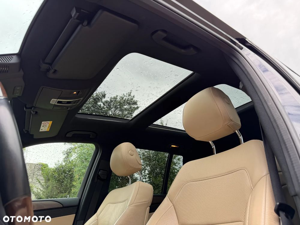 Mercedes-Benz GLS 350 d 4-Matic - 16