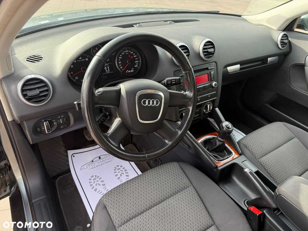 Audi A3 Sportback 1.6 Attraction - 9