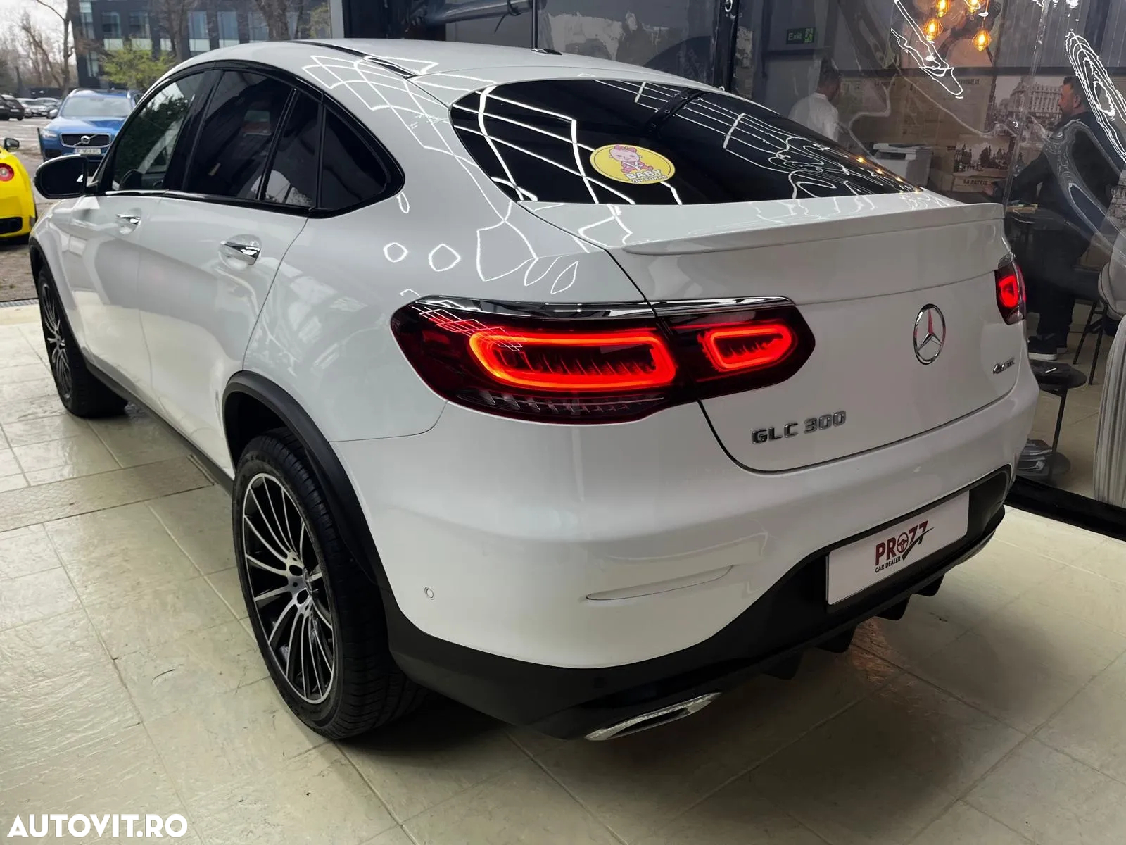 Mercedes-Benz GLC Coupe 300 4Matic 9G-TRONIC AMG Line - 4
