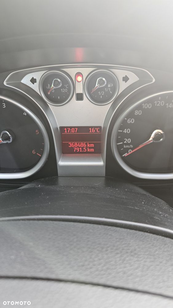 Ford Focus 1.8 TDCi Ambiente - 2