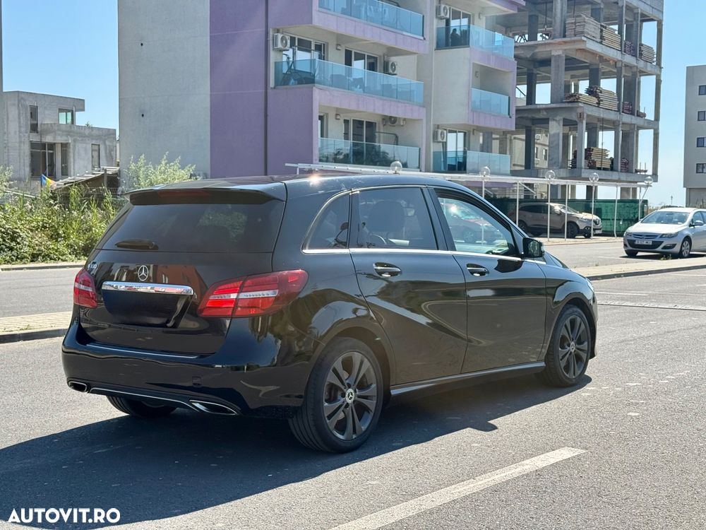Mercedes-Benz B 180 - 5