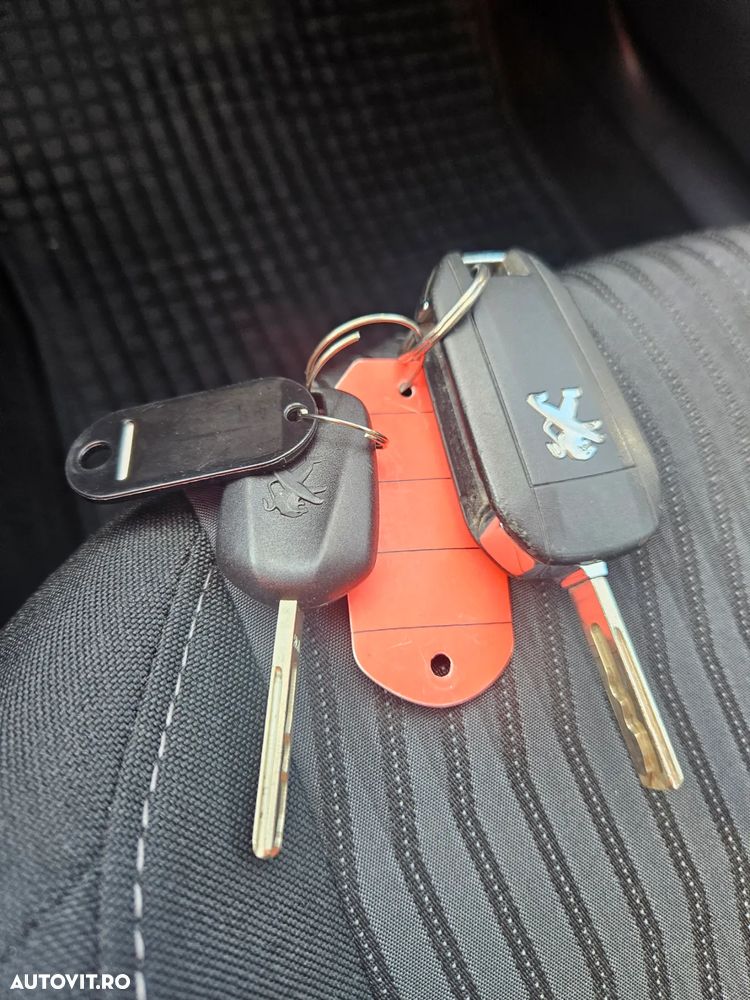 Peugeot 308 SW 1.6 BlueHDi FAP STT Active Aut. - 19