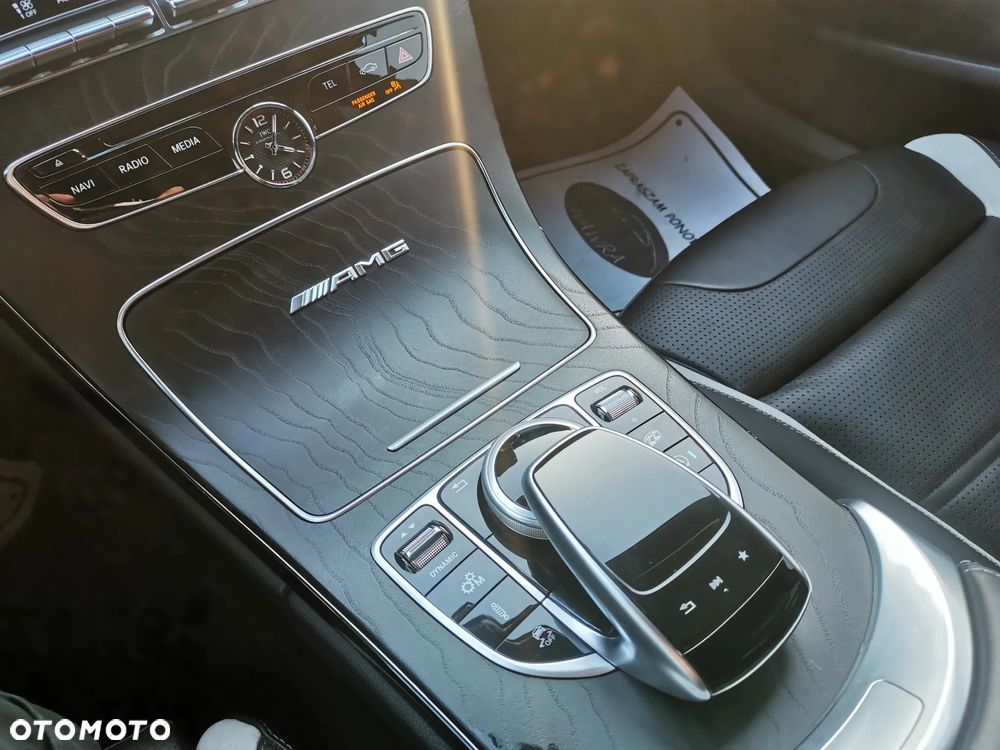 Mercedes-Benz Klasa C AMG 63 S AMG Speedshift 7G-MCT - 11