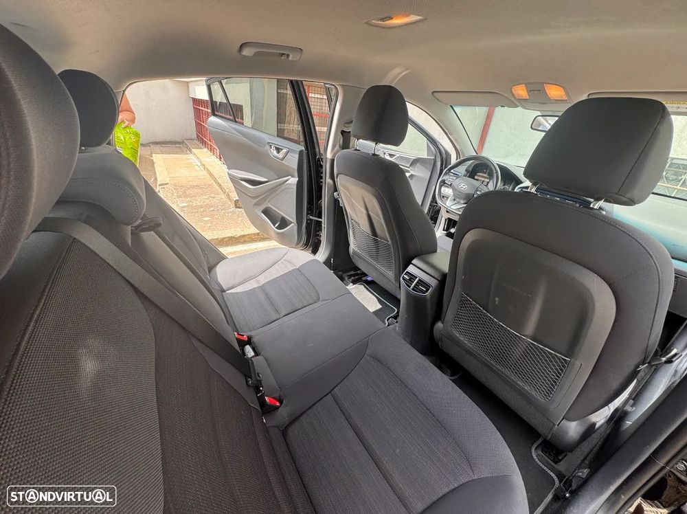 Hyundai Ioniq 1.6 GDI HEV Hybrid Tech - 9