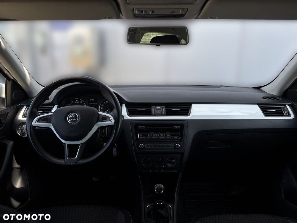 Skoda RAPID 1.2 TSI Ambition - 12