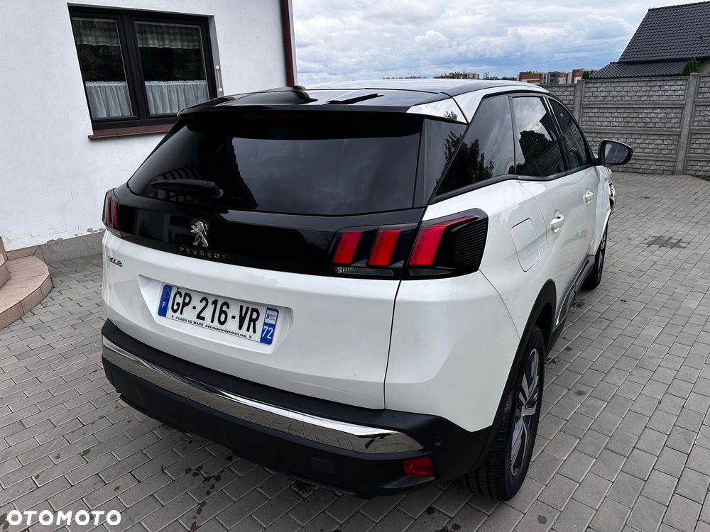 Peugeot 3008 PureTech 130 Stop & Start GPF EAT8 Allure - 12