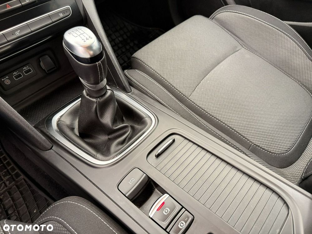 Renault Megane 1.3 TCe FAP Equilibre - 18